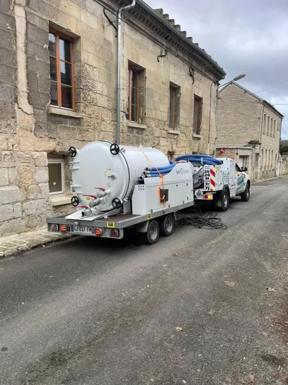 Débouchage et curage réseau tout à l’égout à Vic sur Aisne 