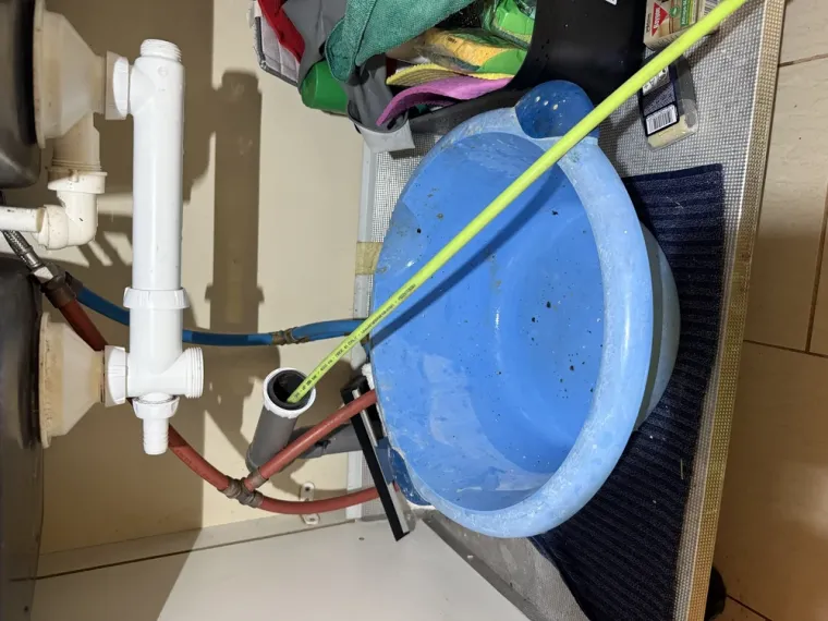 Débouchage d'une colonisation à Château-Thierry, Château-Thierry, ISIK Assainissement