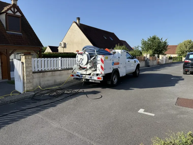 Débouchage d’un réseaux de tout à l’égout à Villers-cotterets, Château-Thierry, ISIK Assainissement