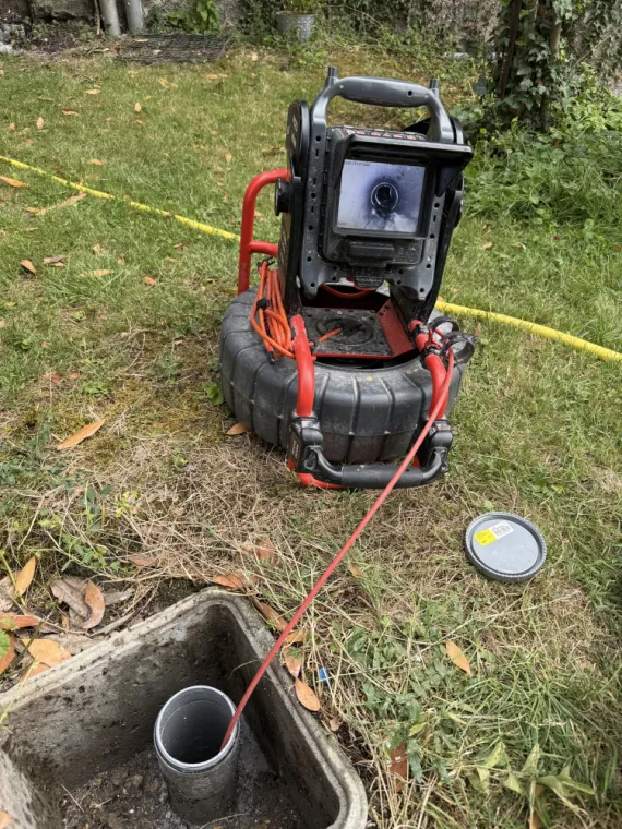 Passage caméra sur un tout à l’égout à Château-Thierry, Château-Thierry, ISIK Assainissement