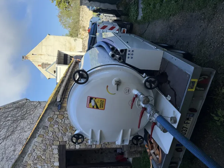 Vidange d’une fosse septique à château-Thierry, Château-Thierry, ISIK Assainissement