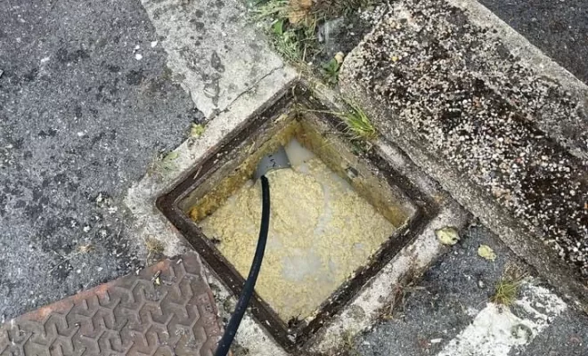 Débouchage et curage de réseaux d'évacuation des eaux usées pour une grande chaîne de magasins à Chateau Thierry  , Château-Thierry, ISIK ASSAINISSEMENT